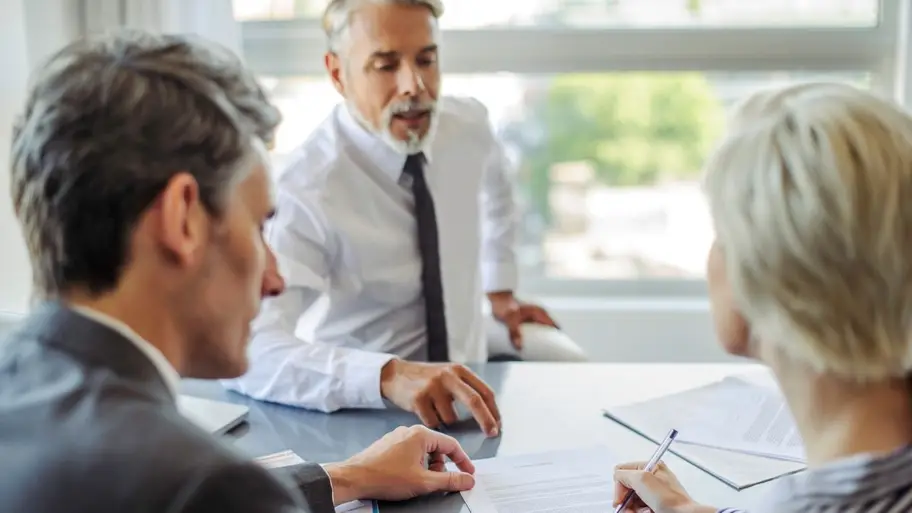 The Pros and Cons of Using Private Money Lenders for Real Estate Investments